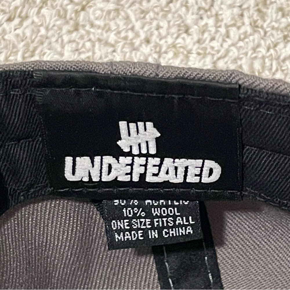 Undefeated SnapBack Hat - Picture 6 of 6